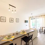Joivy Flat With Terrace & Parking 아파트 세스트리레반떼