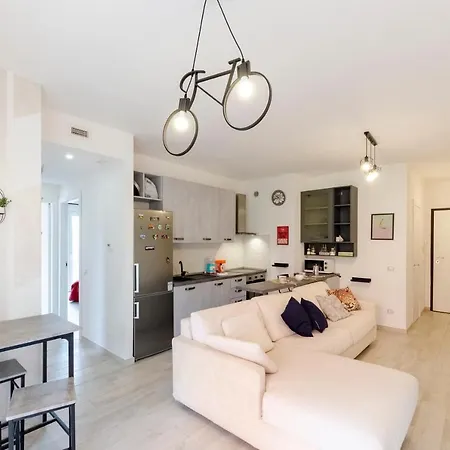 Joivy Flat With Terrace & Parking