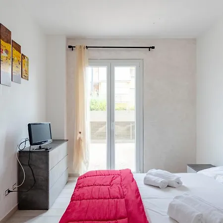 Apartman Joivy Flat With Terrace & Parking *