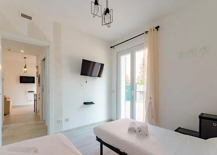 Joivy Flat With Terrace & Parking