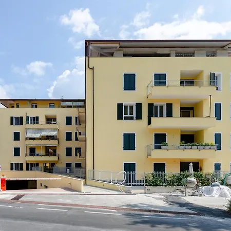 Apartment Joivy Flat With Terrace & Parking Sestri Levante