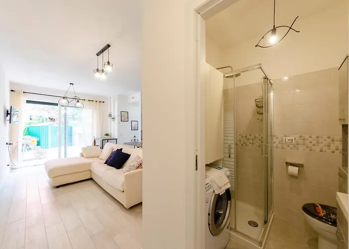 Lejlighed Joivy Flat With Terrace & Parking Sestri Levante