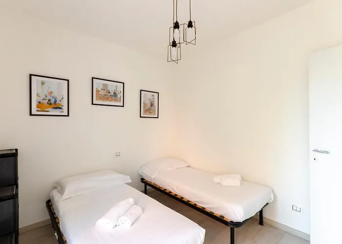 Lejlighed Joivy Flat With Terrace & Parking *